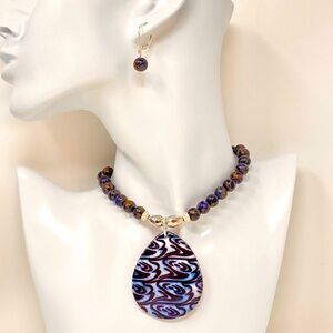 Large Shell Pendant & Jasper Beads Necklace